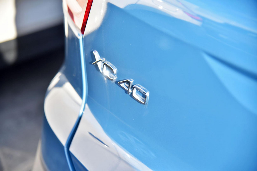 2024 MY25 Volvo XC40 XZ Plus B4 SUV Image 20
