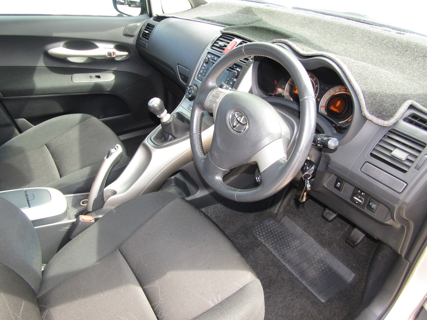 2009 Toyota Corolla ZRE152R Conquest Hatch Image 9