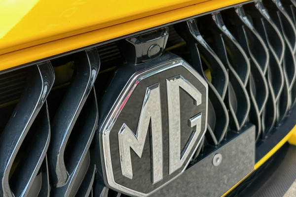2024 MY23 MG MG5 AP32 Vibe Sedan Image 3