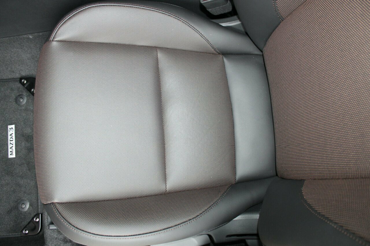2024 Mazda 3 BP G25 GT Hatch Image 18