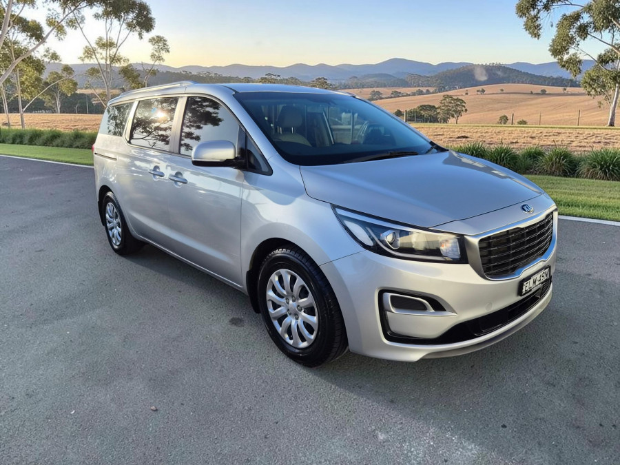 2020 Kia Carnival YP S Van Image 1