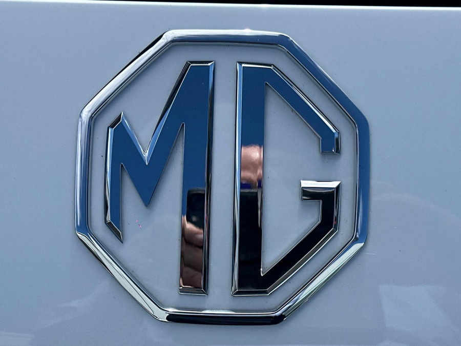 2026 MY26.5 MG ZS ZS32 Essence Hybrid+ SUV Image 7