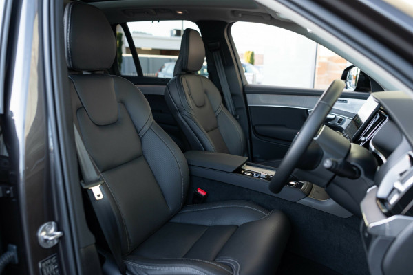 2025 MY26 Volvo XC90 L Series Ultra B5 Dark SUV Image 15