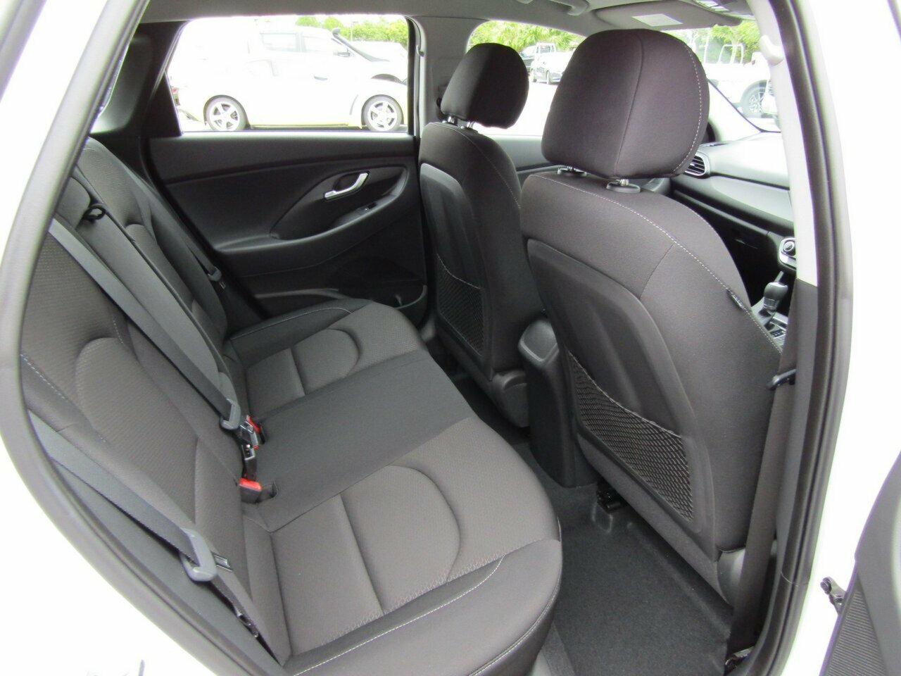2017 MY18 Hyundai i30 PD MY18 Active Hatchback Image 20