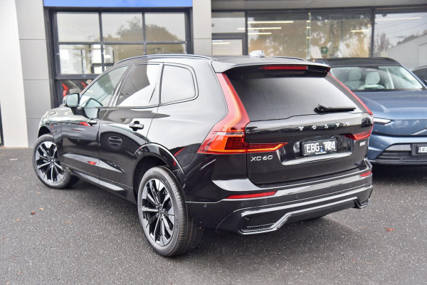 2026 Volvo XC60 UZ Ultra B5 Dark SUV Image 3