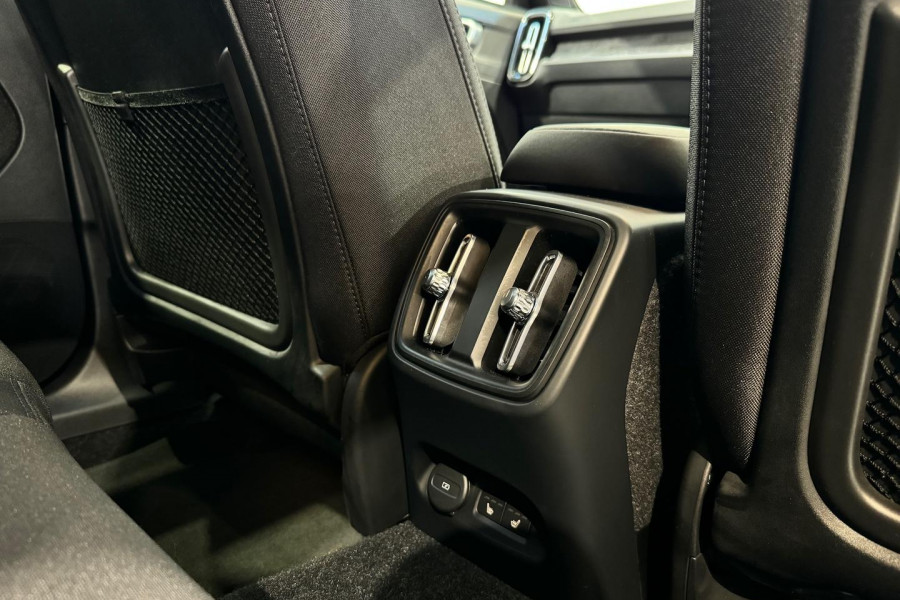 2022 MY23 Volvo XC40 XZ Recharge Pure Electric SUV Image 14