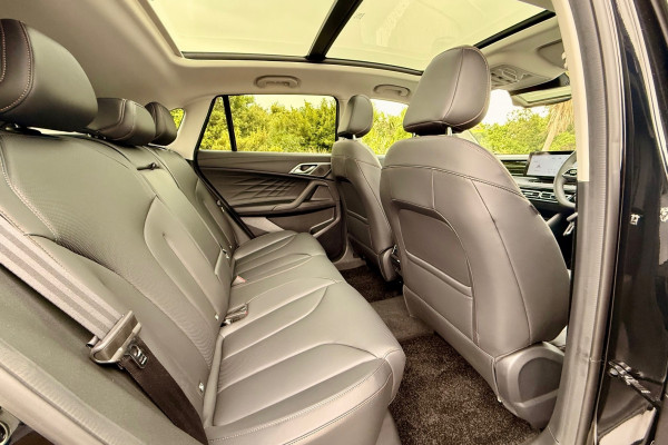 2026 MY25 MG HS AS33 Super Hybrid Essence SUV Image 11