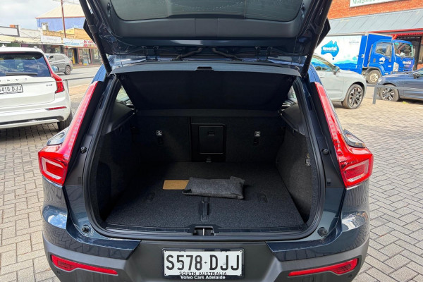 2025 MY26 Volvo XC40 XZ Plus B4 SUV Image 8