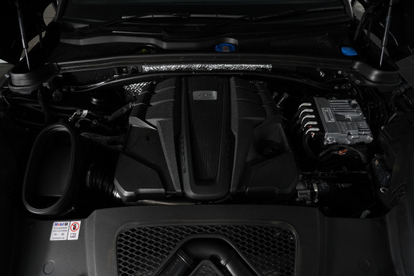 2023 Porsche Macan Gts Wagon Image 21