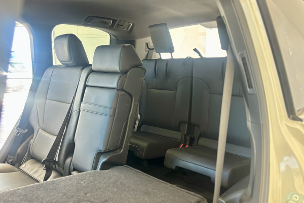 2022 Toyota LandCruiser FJA300R VX SUV Image 26