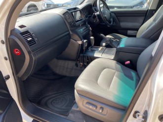 2011 MY10 Toyot Landcruiser VDJ200R  Altitude Wagon