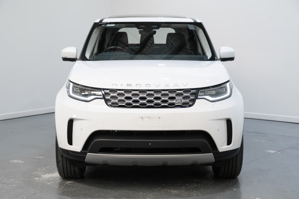 2023 Land Rover Discovery Series 5 D300 S SUV Image 8