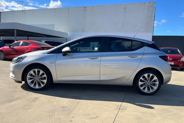 2018 MY18.5 Holden Astra BK R Hatch Image 4