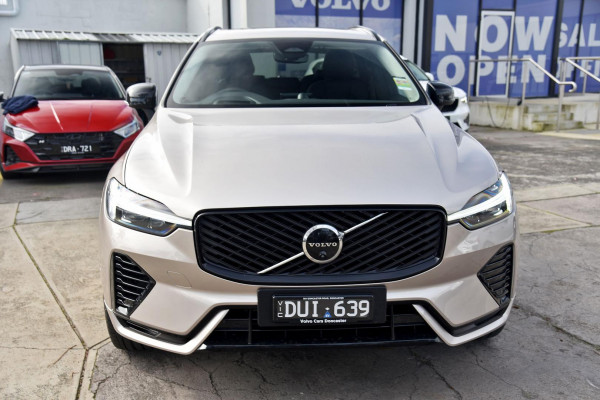 2025 MY26 Volvo XC60 UZ Ultra T8 Plug-in Hybrid Dark SUV Image 4