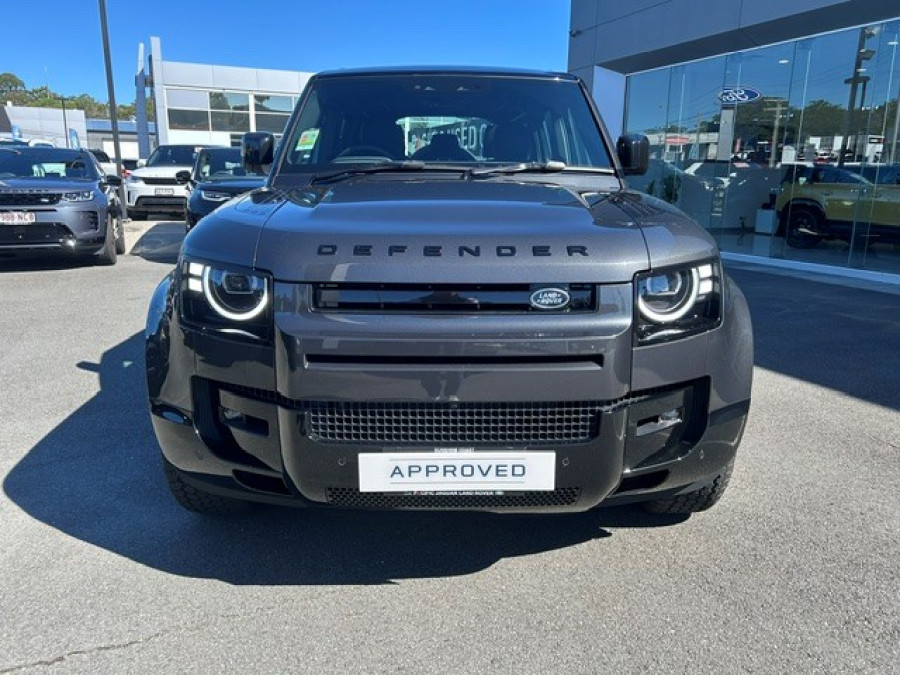 2025 MY26 Land Rover Defender L663 110 D350 X-Dynamic SE SUV Image 2