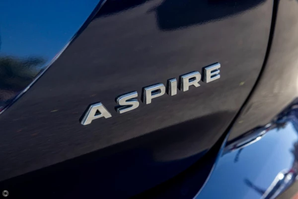 2025 MY24 Mitsubishi Outlander ZM Aspire SUV Image 12
