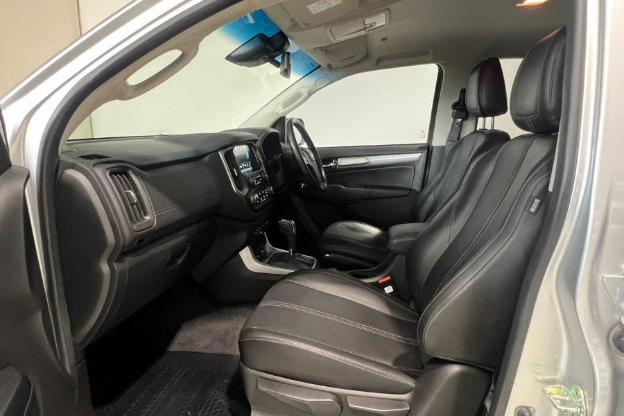 2019 MY20 Holden Colorado RG LTZ+ Crew Cab Pickup Image 11