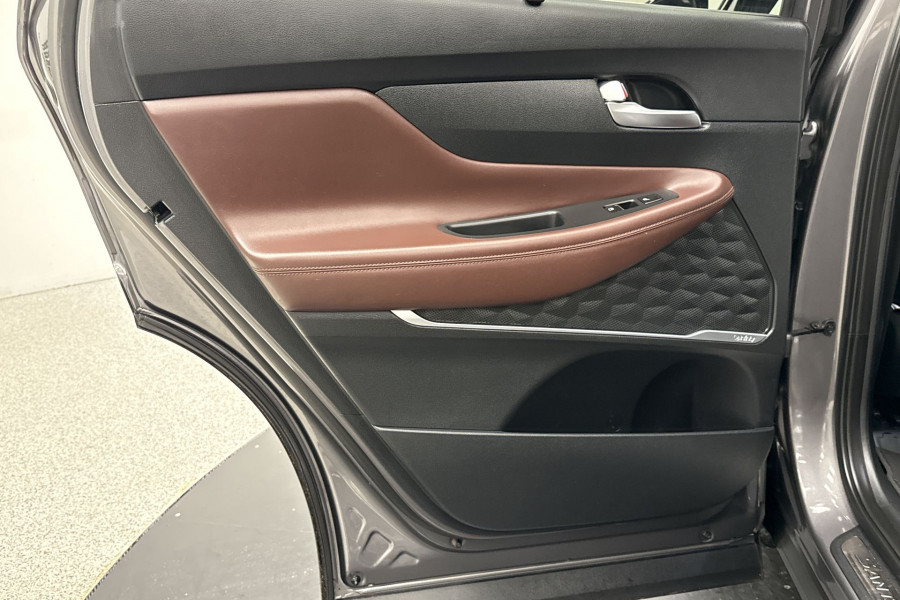 2020 Hyundai Santa Fe TM.2 Highlander SUV Image 15