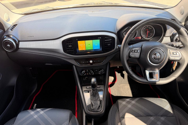 2019 MY18 MG MG3 SZP1 Core Hatch Image 11