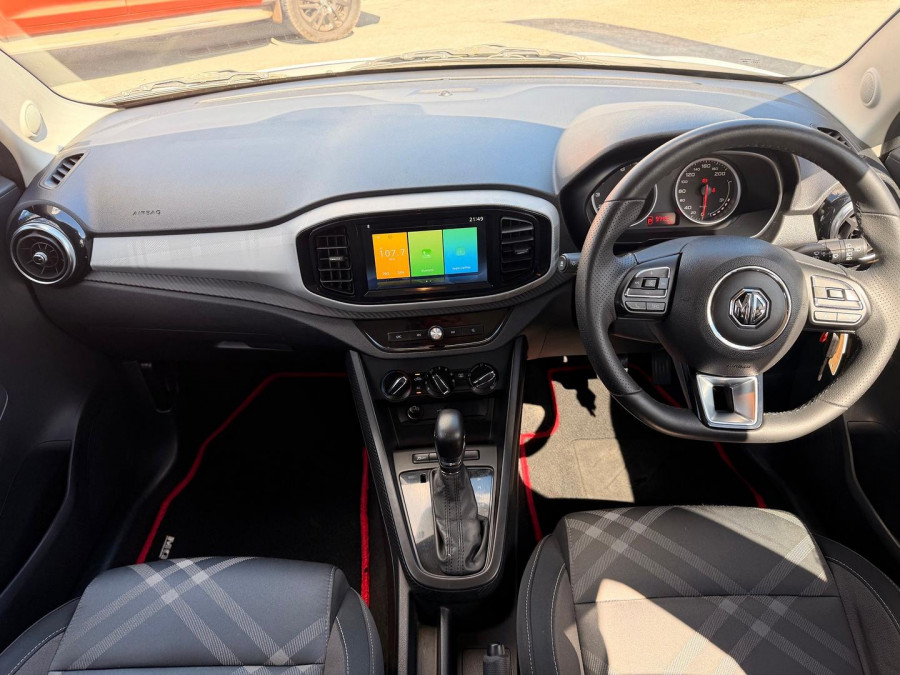 2019 MY18 MG MG3 SZP1 Core Hatch Image 11