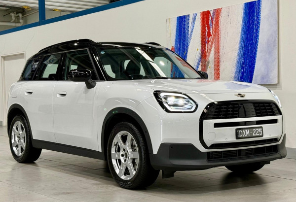 2025 MINI Countryman U25 C Core SUV image 2