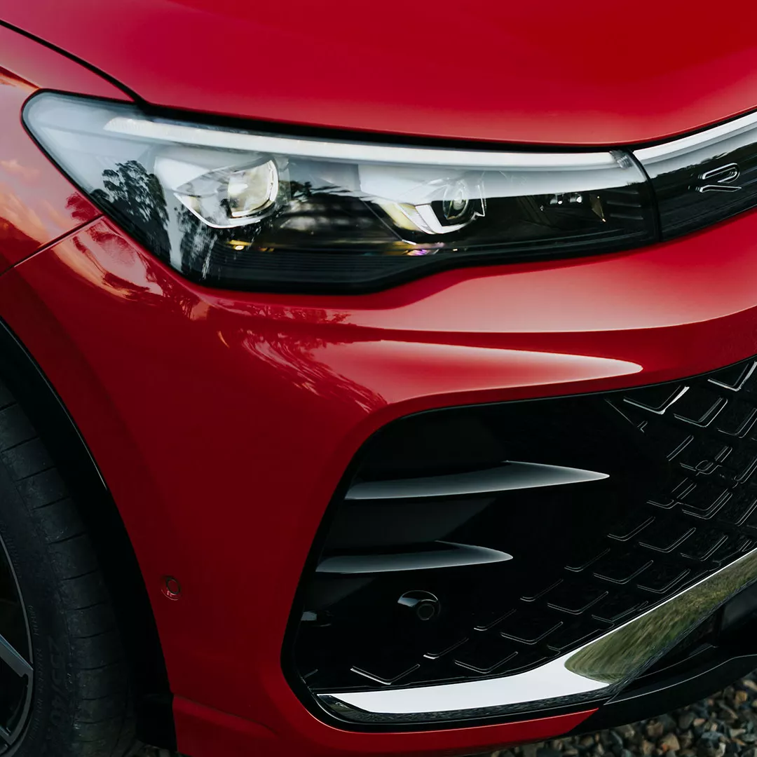 Smart lights IQ.LIGHT and Dynamic Light Assist Image