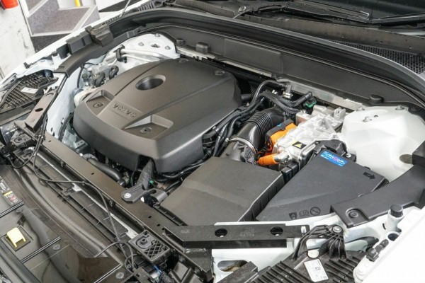 2025 MY26 Volvo XC60 UZ Plus T8 Plug-in Hybrid Dark SUV Image 20