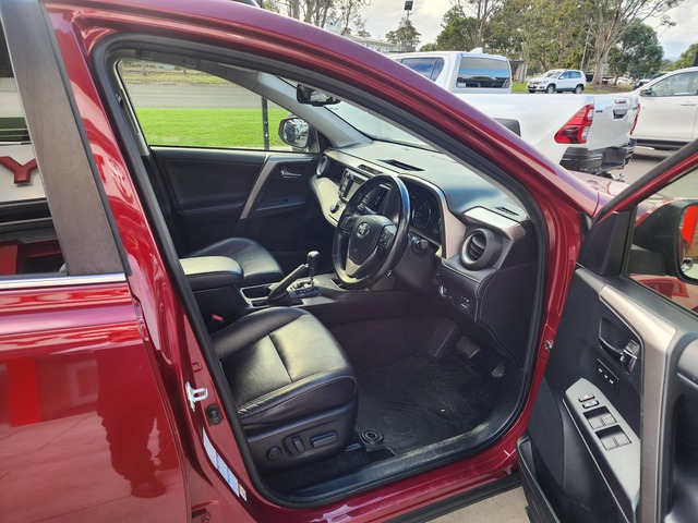 2018 Toyota RAV4 3P348103B Cruiser SUV Image 8
