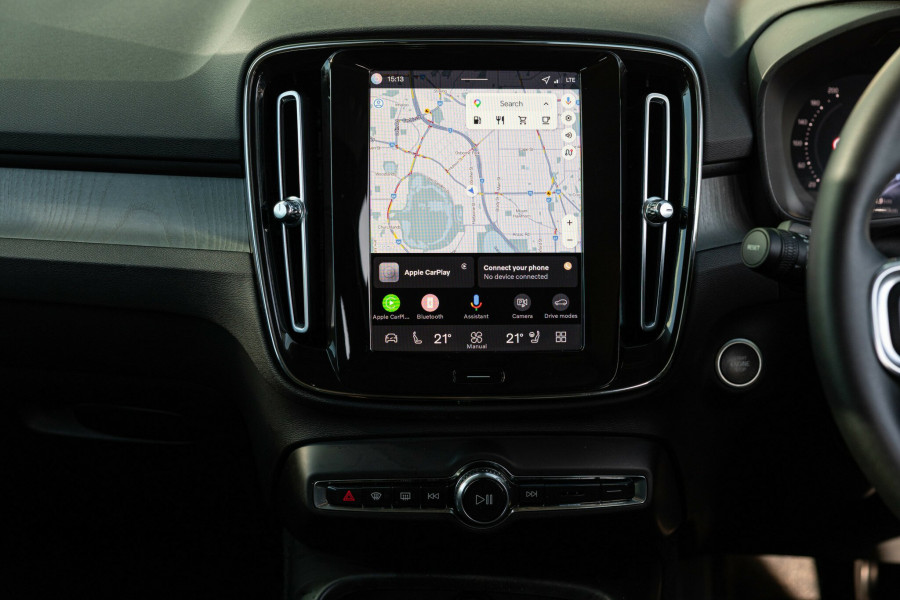 2025 MY26 Volvo XC40 XZ Plus B4 SUV Image 14