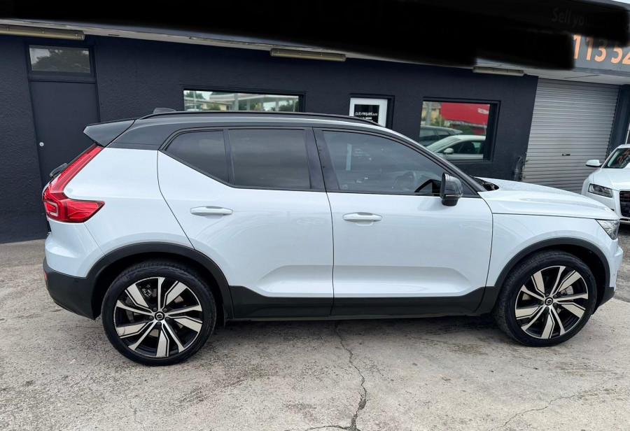 2021 MY22 Volvo XC40 XZ Recharge Pure Electric SUV Image 5