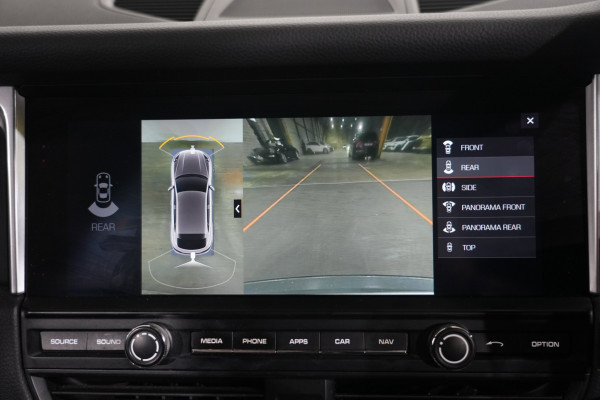 2021 Porsche Macan SUV image 19