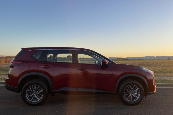 2026 Nissan X-Trail T33 ST SUV Image 2
