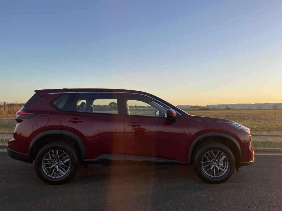 2026 Nissan X-Trail T33 ST SUV Image 2