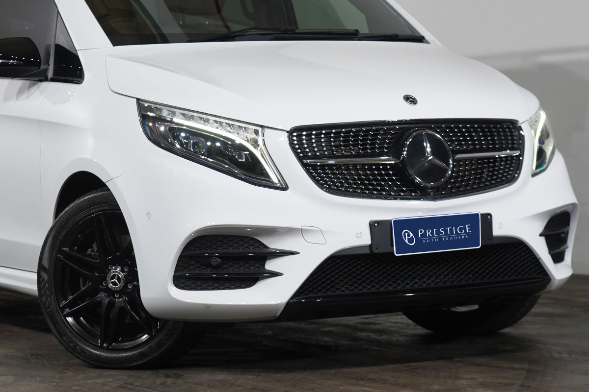 2022 Mercedes-Benz V 300 D Avantgarde Mwb SUV Image 2