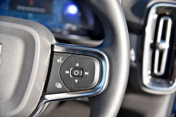 2024 MY25 Volvo XC40 XZ Plus B4 SUV Image 12