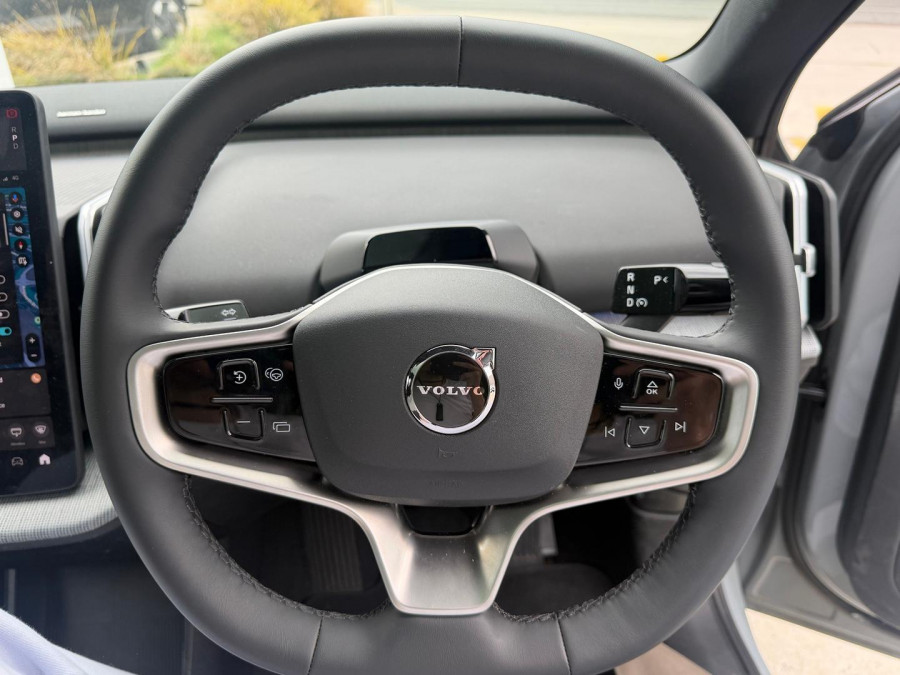2024 MY25 Volvo EX30  Twin Motor Performance Ultra SUV Image 11
