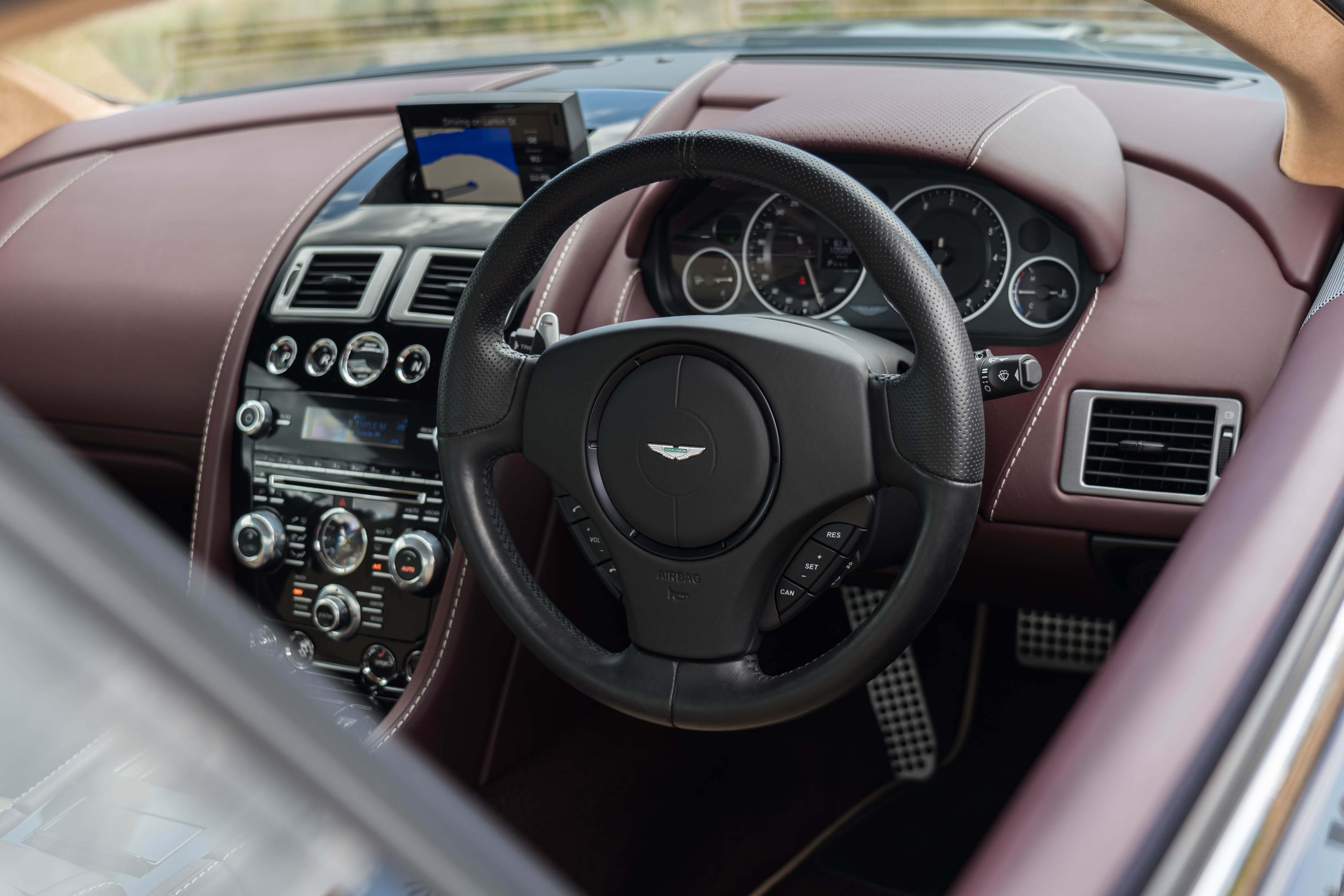 2012 Aston Martin Db9 Sport Edition Coupe Image 6