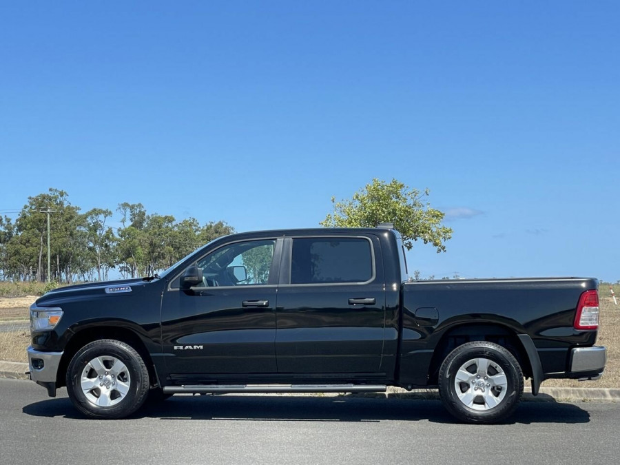 2024 Ram 1500 DT Big Horn LWB Crew Cab Image 4