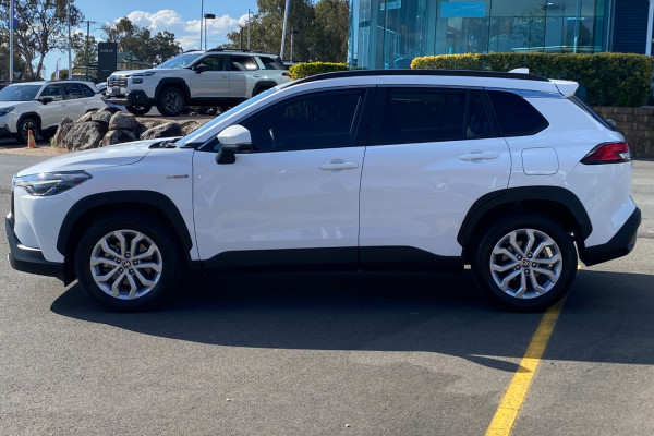 2023 Toyota Corolla Cross MXGA10R GXL SUV Image 4