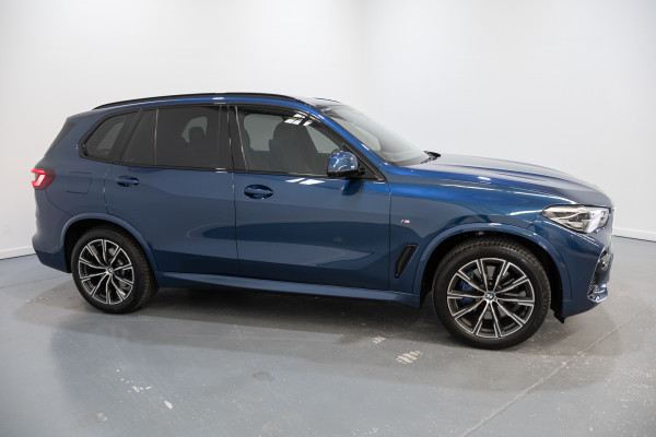 2022 BMW X5 xDrive30d SUV Image 7
