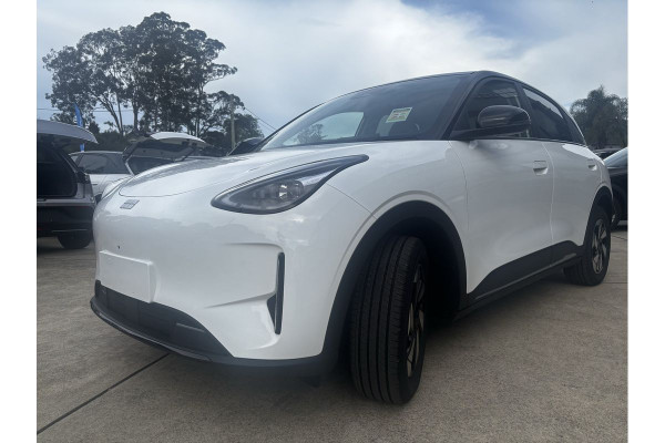 2026 Geely EX2 E22H Inspire Hatch Image 3