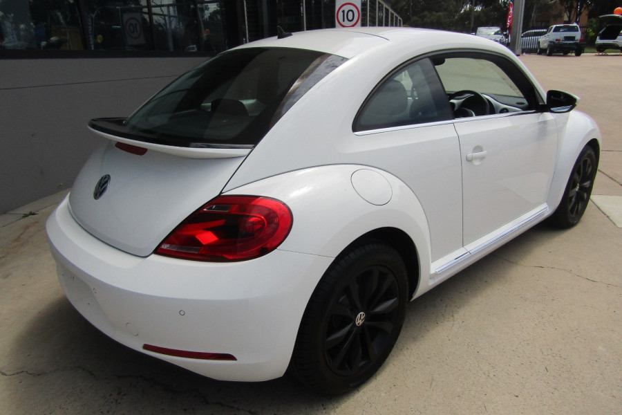 2013 Volkswagen Beetle 1L The Beetle Coupe Image 13