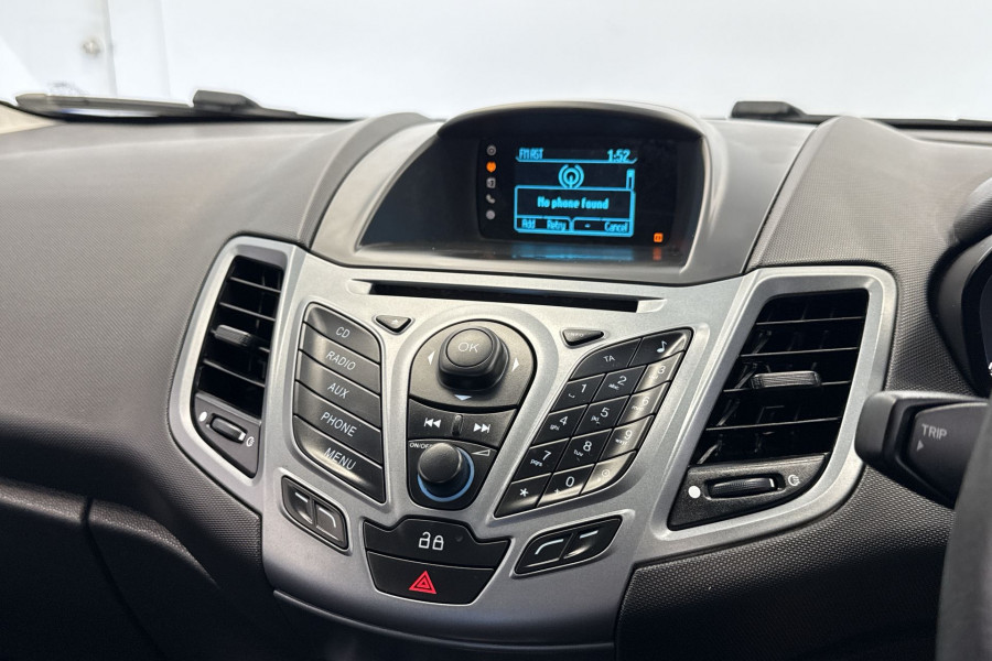 2014 Ford Fiesta Trend Hatch Image 6
