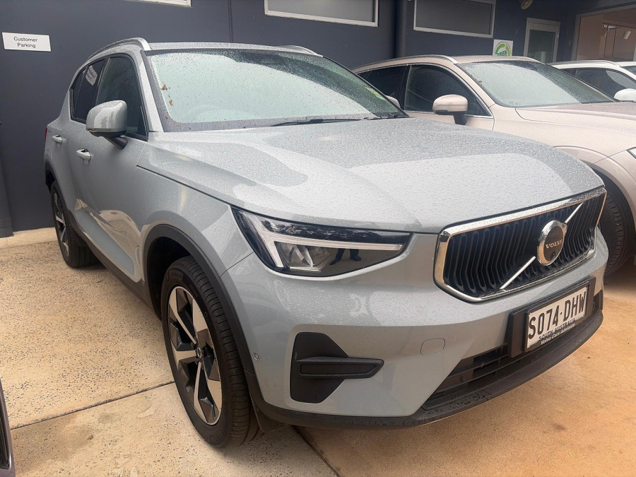 2025 MY26 Volvo XC40 XZ Plus B4 SUV Image 3