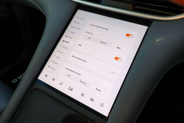 2025 MG IM6 S12L Performance SUV Image 14