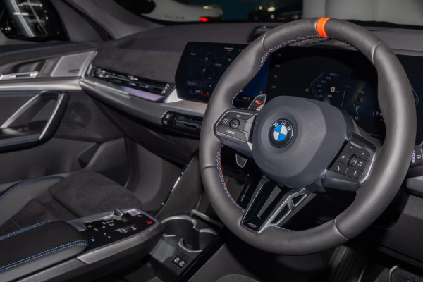 2025 BMW X1 U11 M35i xDrive SUV image 7