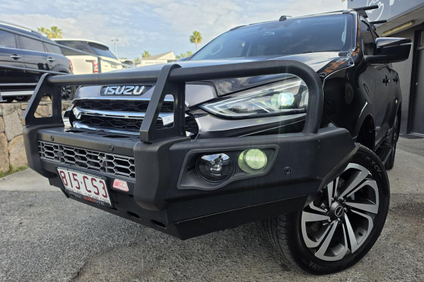 2021 Isuzu MU-X RJ LS-T SUV Image 2