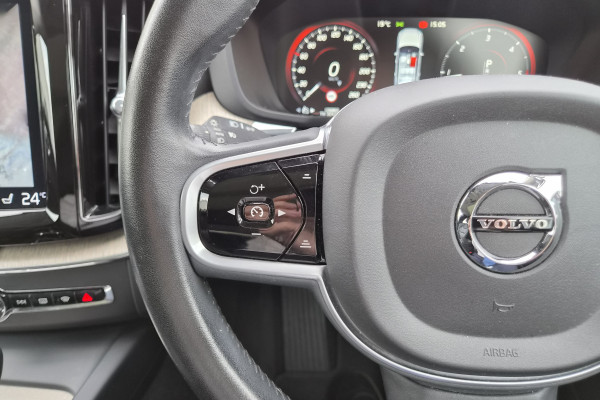 2018 Volvo XC60 UZ D4 Inscription SUV Image 18