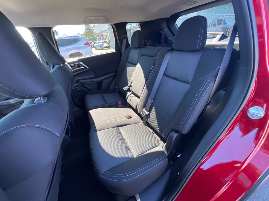 2025 Mitsubishi Outlander ZM LS SUV Image 13