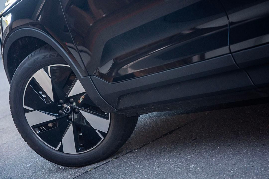 2023 MY24 Volvo C40  Recharge SUV Image 23